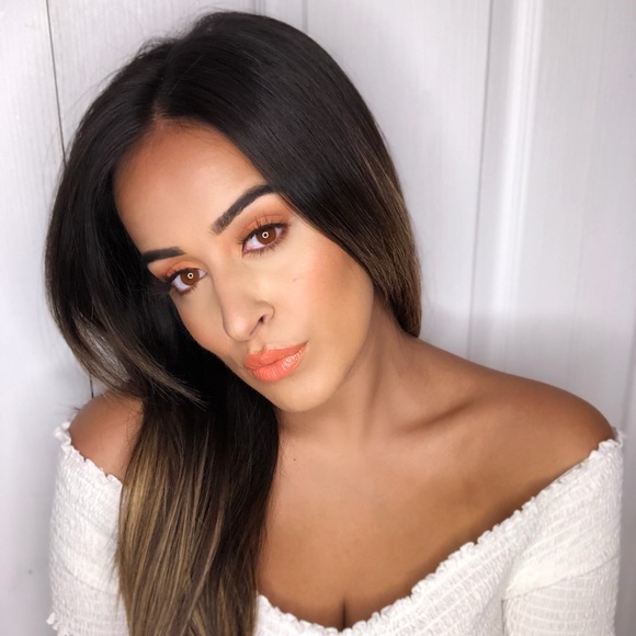 Meet your Posher, Mandee - Picture 1 of 1